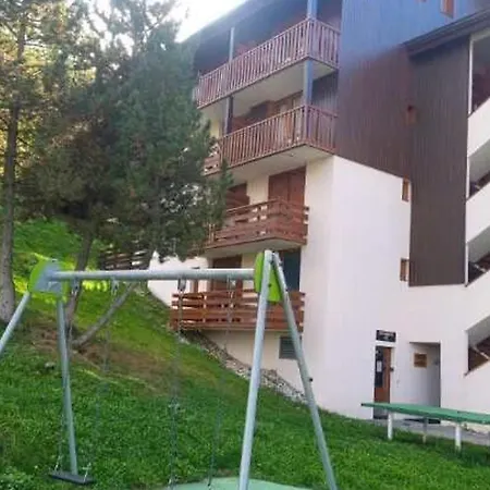 Apartment Aux Pieds Avec Terrasse Et Parking - Fr-1-181-2847 *