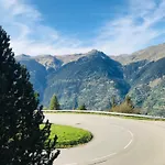 Aux Pieds Avec Terrasse Et Parking - Fr-1-181-2847 Apartamento *