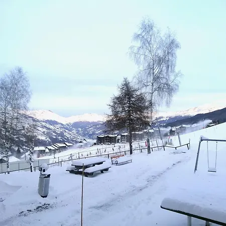 Aux Pieds Avec Terrasse Et Parking - Fr-1-181-2847 Lägenhet La Plagne